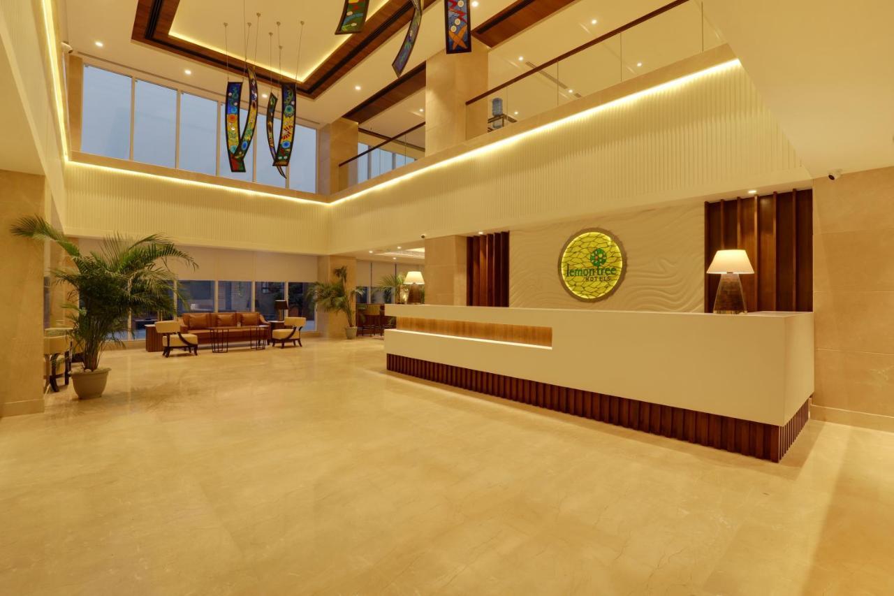 Lemon Tree Hotel, Jhānsi Exterior foto